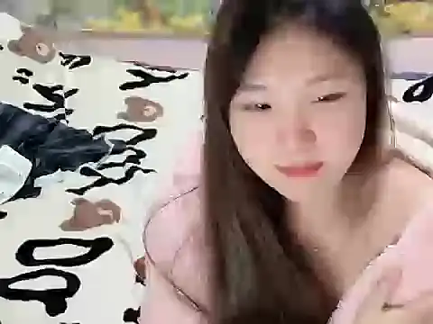 Snapshot of Poppy13 chatting on November 2025 01:22:01 PM Poppy13 online show from November 2025 01:22:01 PM