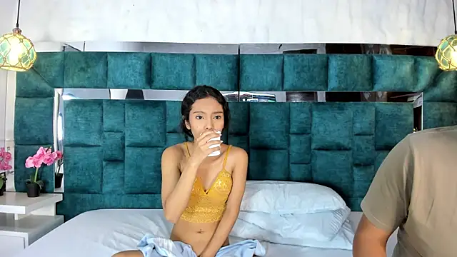  bonnyandclyde online show from February 2026 01:18:02 PM