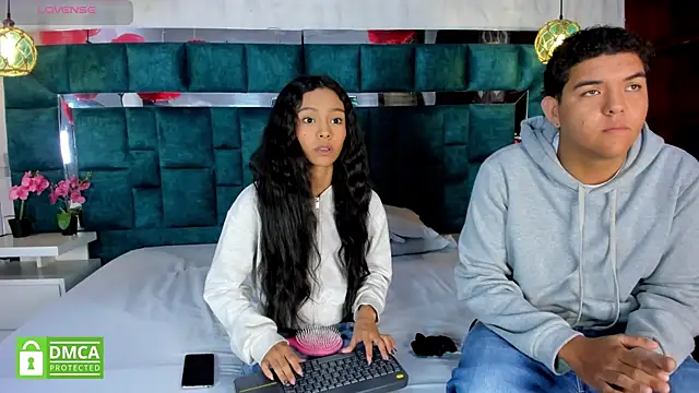  bonnyandclyde online show from February 2026 12:13:02 PM