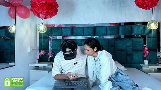  bonnyandclyde online show from February 2026 12:18:02 PM