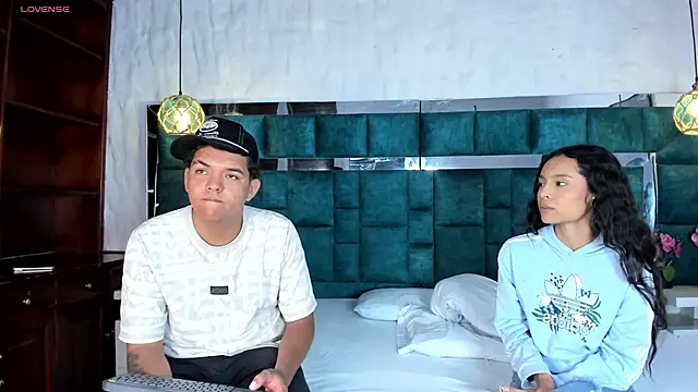  bonnyandclyde online show from March 2026 12:55:01 PM