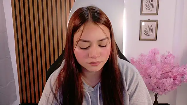 melany- - online show from December 2025 01:10:02 AM