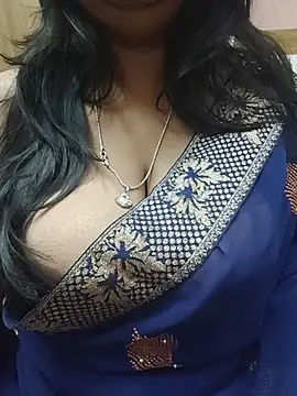 Curvy Pooja online show from May 2026 07:58:02 PM