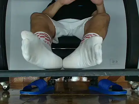 Alphacashmaster777 online show from February 2026 04:15:01 AM