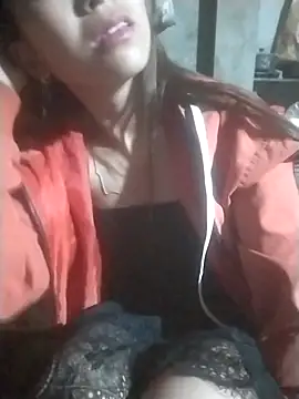 tieutam122 online show from December 2025 10:24:01 PM