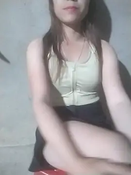 tieutam122 online show from December 2025 12:40:02 PM