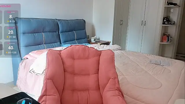 Snapshot of Huiwen163 chatting on December 2025 04:28:02 AM Huiwen163 online show from December 2025 04:28:02 AM