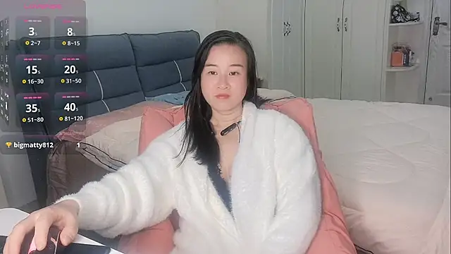 Snapshot of Huiwen163 chatting on December 2025 04:33:02 PM Huiwen163 online show from December 2025 04:33:02 PM