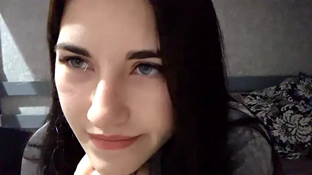 StarYeadon online show from December 2025 05:17:02 AM