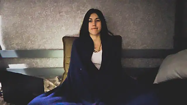 StarYeadon online show from December 2025 06:29:01 AM