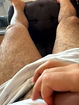 Laufla online show from January 2026 12:44:02 PM