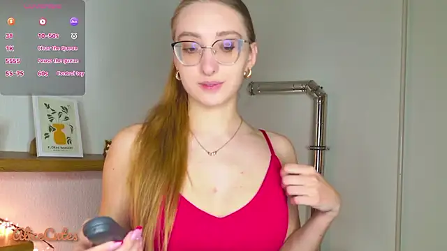 AliceCutes online show from February 2026 01:11:01 PM