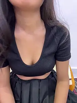 Snapshot of Triptii_0 chatting on November 2025 10:05:02 AM Triptii 0 online show from November 2025 10:05:02 AM