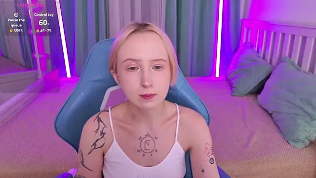 Snapshot of _Babyface_ chatting on December 2025 01:21:01 PM Babyface online show from December 2025 01:21:01 PM