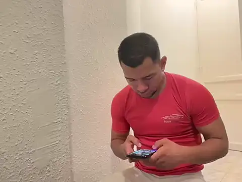 esleider12 online show from December 2025 05:23:02 AM