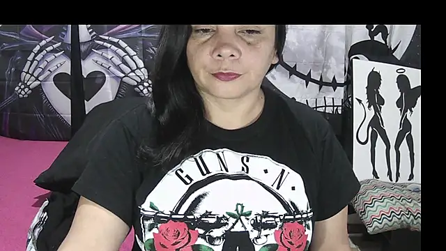 Snapshot of vivian-milf chatting on July 2026 02:09:01 AM vivian-milf online show from July 2026 02:09:01 AM