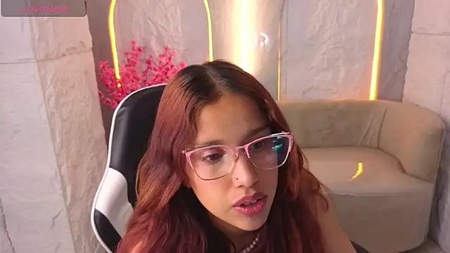 Snapshot of Saphire_Tx chatting on November 2025 01:11:01 PM Saphire Tx online show from November 2025 01:11:01 PM