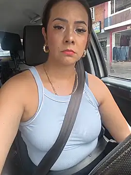 Snapshot of Karla_Ferrer_x chatting on July 2026 05:32:02 PM Karla Ferrer x online show from July 2026 05:32:02 PM
