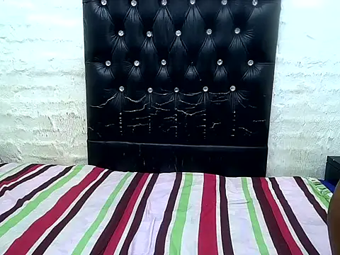 EMBER FOX online show from March 2026 05:29:02 AM