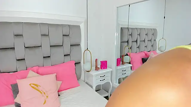 Snapshot of gaby_smit__ chatting on February 2026 11:32:02 AM gaby smit online show from February 2026 11:32:02 AM