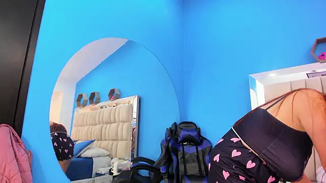 melany love0 online show from February 2026 12:49:02 PM