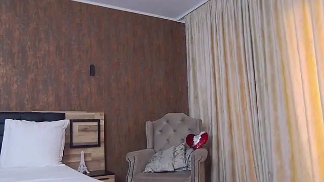 SilviaPastori online show from January 2026 06:20:01 AM