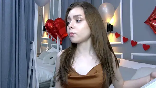 NatalieCroft online show from February 2026 07:18:02 AM