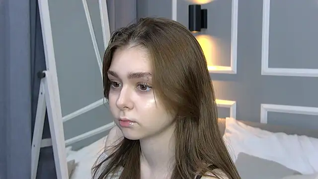 NatalieCroft online show from December 2025 06:12:02 AM