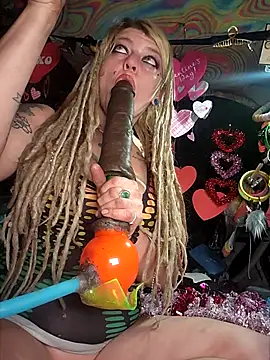 Horny hippie online show from February 2026 06:08:01 PM