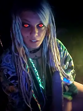 Snapshot of Horny_hippie chatting on October 2025 05:15:02 AM Horny hippie online show from October 2025 05:15:02 AM