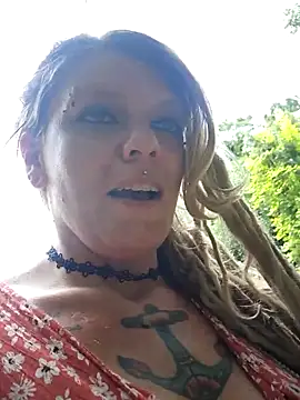 Horny hippie online show from May 2026 05:18:02 PM