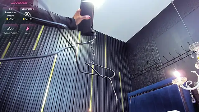 LolyYunno online show from December 2025 03:38:02 AM