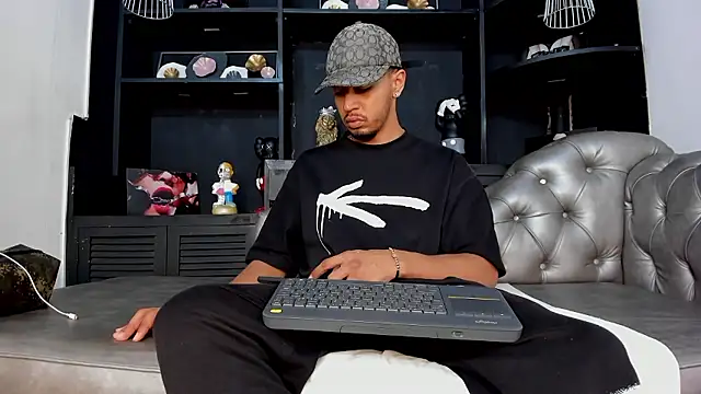 Brand Collins online show from January 2026 07:21:01 PM