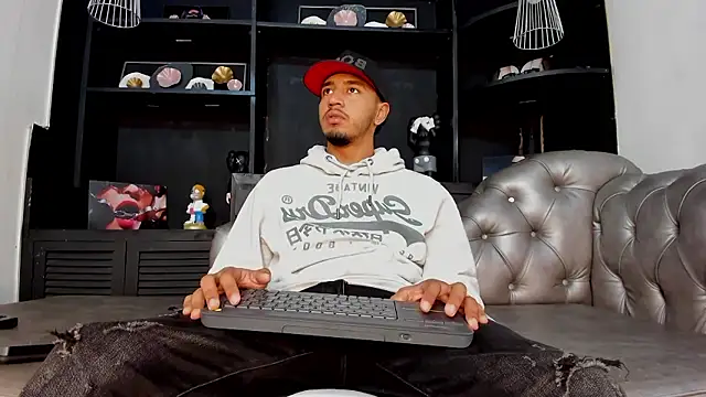 Brand Collins online show from January 2026 08:15:02 PM