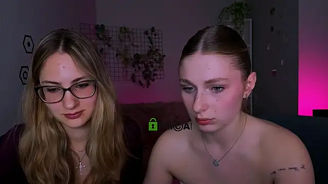 mary meow hot online show from April 2026 07:31:01 PM