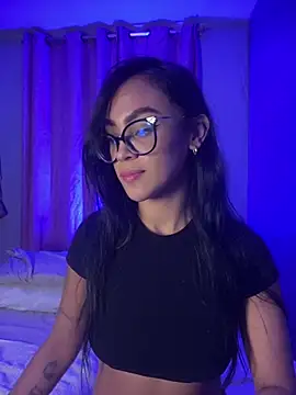 Klohewilliams  online show from January 2026 01:53:01 AM