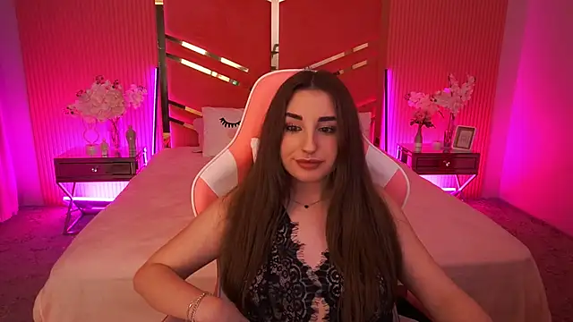 NaomiBaae online show from November 2025 03:01:01 PM