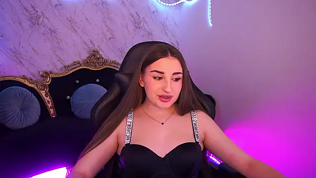 NaomiBaae online show from December 2025 11:20:01 PM