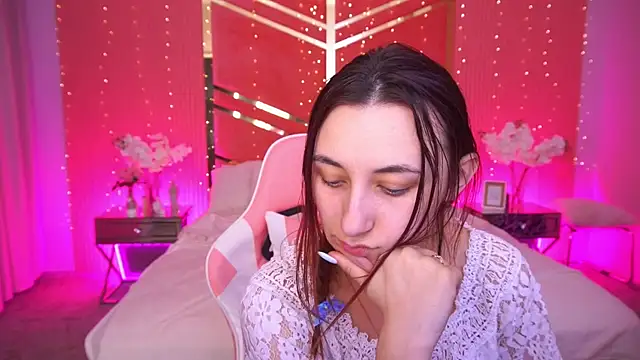 RoxieRay online show from March 2026 02:17:02 PM