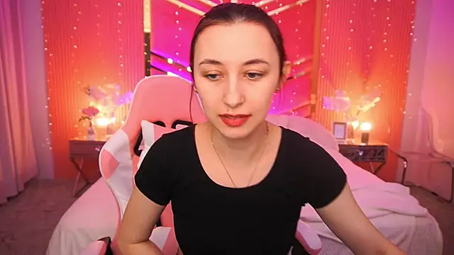 RoxieRay online show from February 2026 09:42:01 AM