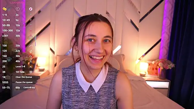 RoxieRay online show from June 2026 02:11:01 PM