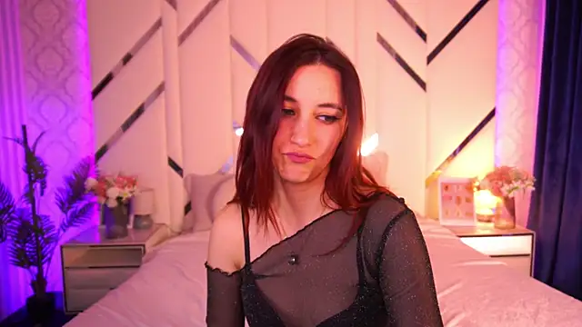 RoxieRay online show from May 2026 01:42:01 PM