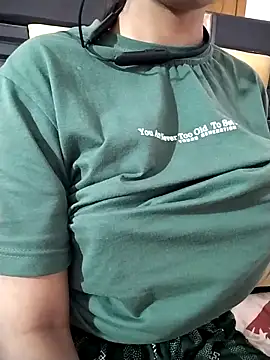 RASHMI SHARMA9 online show from April 2026 05:48:02 AM