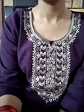 RASHMI SHARMA9 online show from April 2026 07:48:01 AM