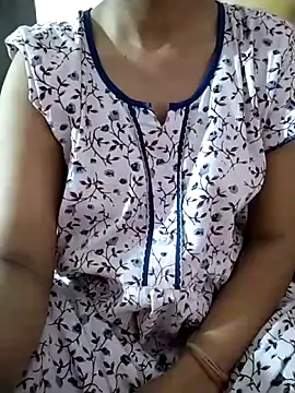 RASHMI SHARMA9 online show from May 2026 05:54:02 PM