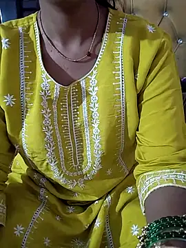 RASHMI SHARMA9 online show from February 2026 11:42:02 AM