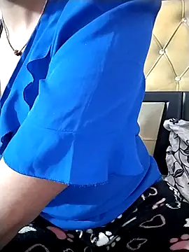 RASHMI SHARMA9 online show from February 2026 06:18:01 PM