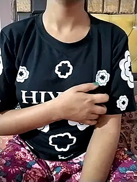 RASHMI SHARMA9 online show from March 2026 05:36:01 PM