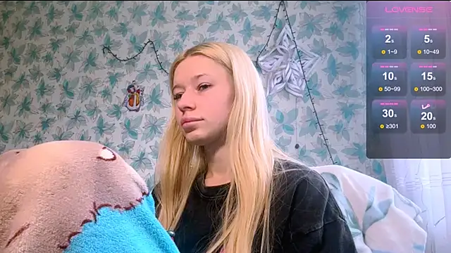 Snapshot of Barbie_Blondie chatting on March 2026 10:02:01 AM Barbie Blondie online show from March 2026 10:02:01 AM