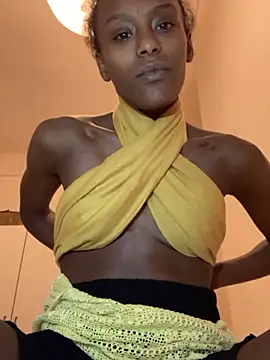    Hannah    online show from December 2025 10:28:02 AM